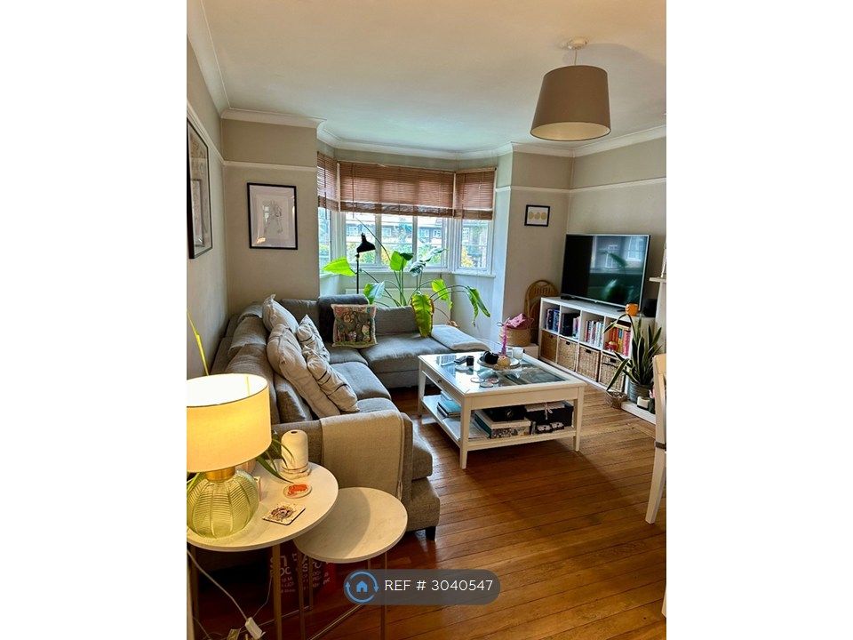 Property photo 2 of 13 Lounge/Dining Room