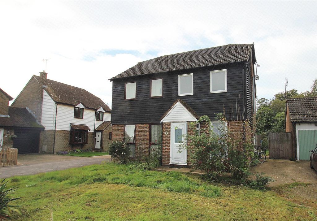 Property photo 1 of 13 Millclose10.Jpg