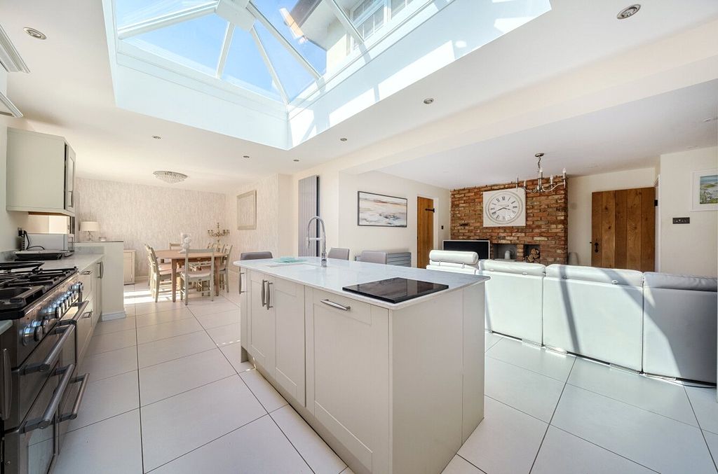 Property photo 3 of 19 Picture No. 05