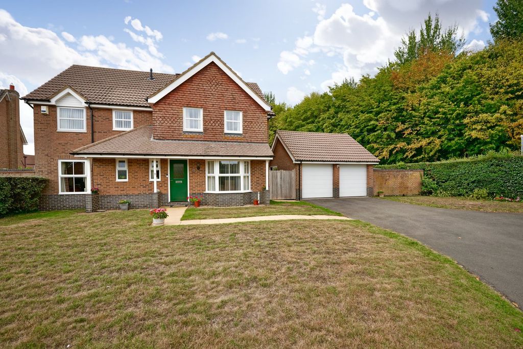 Property photo 1 of 29