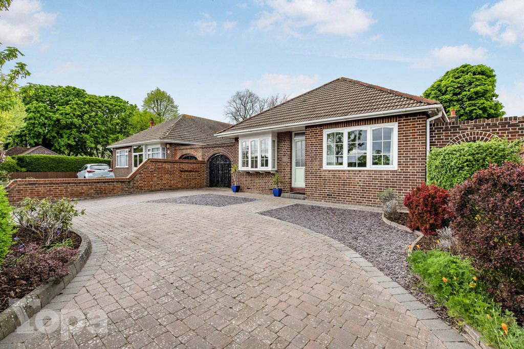 Property photo 1 of 20 Photo #1