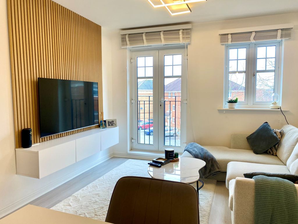 Property photo 2 of 10 Living Room