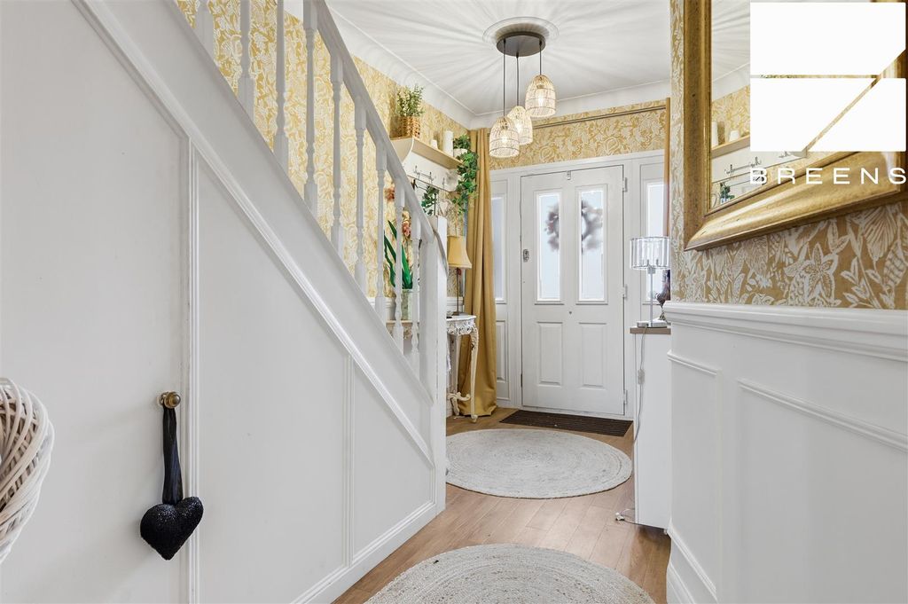 Property photo 2 of 38 Img_3402.Jpg