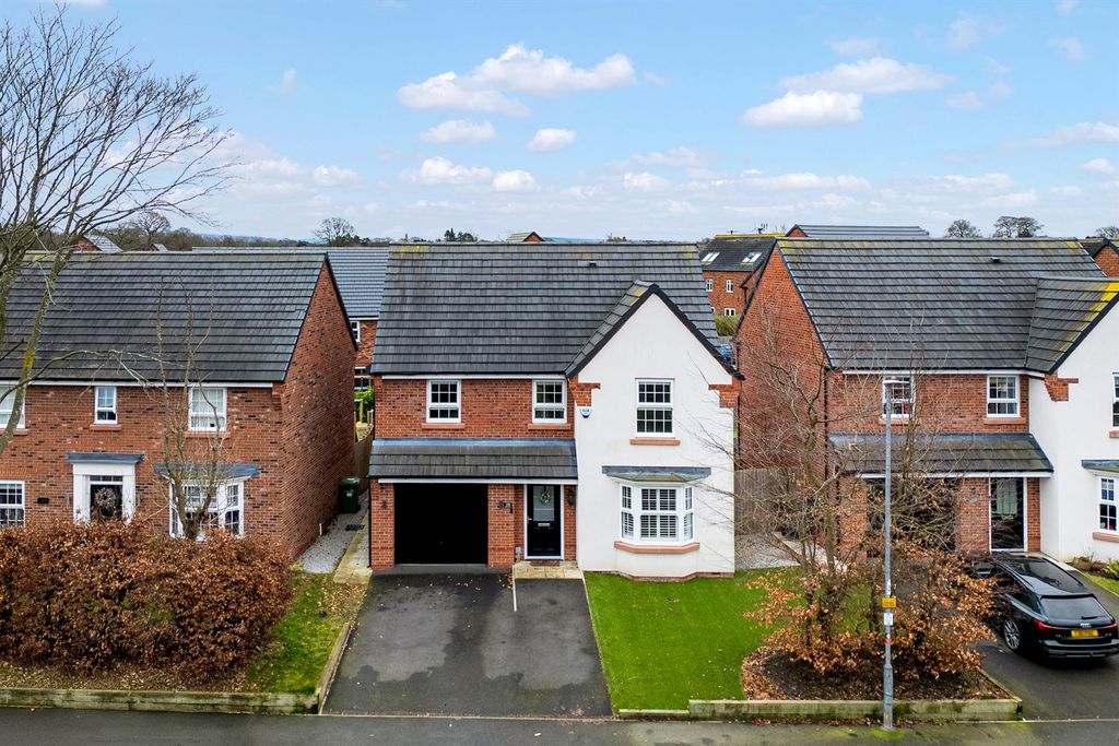 Property photo 1 of 28 (Main)