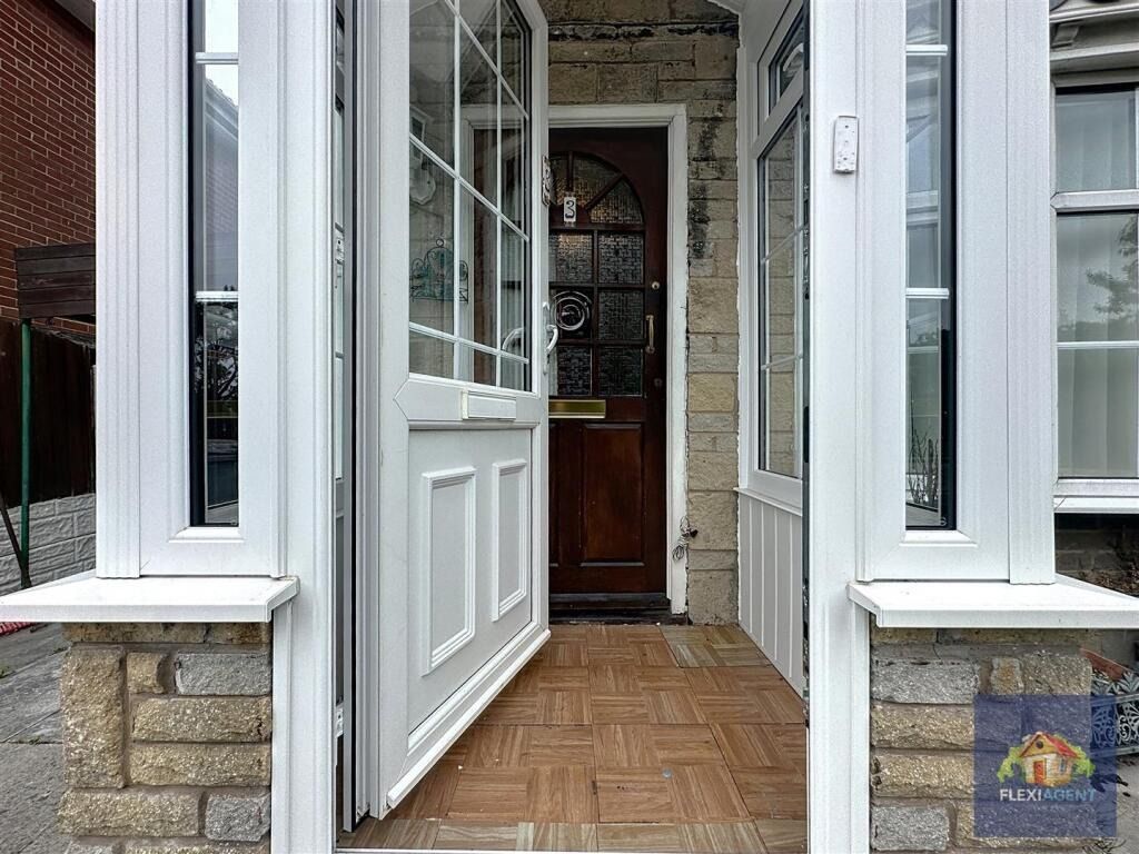 Property photo 2 of 32 4366525