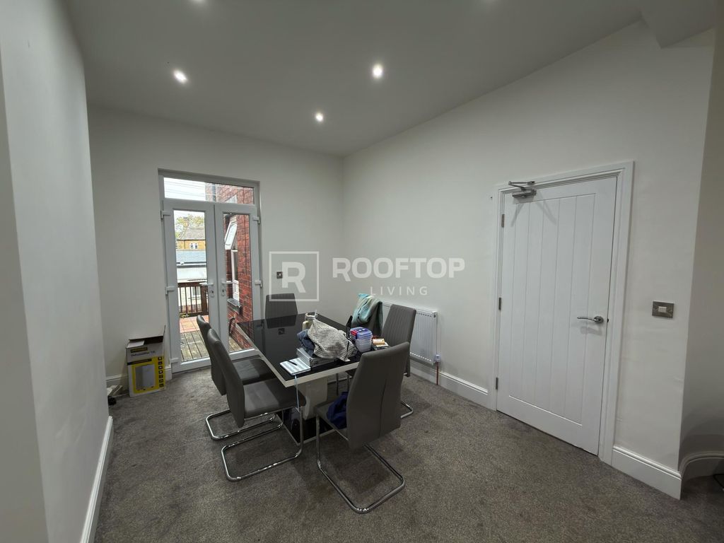 Property photo 3 of 30 Property Photo