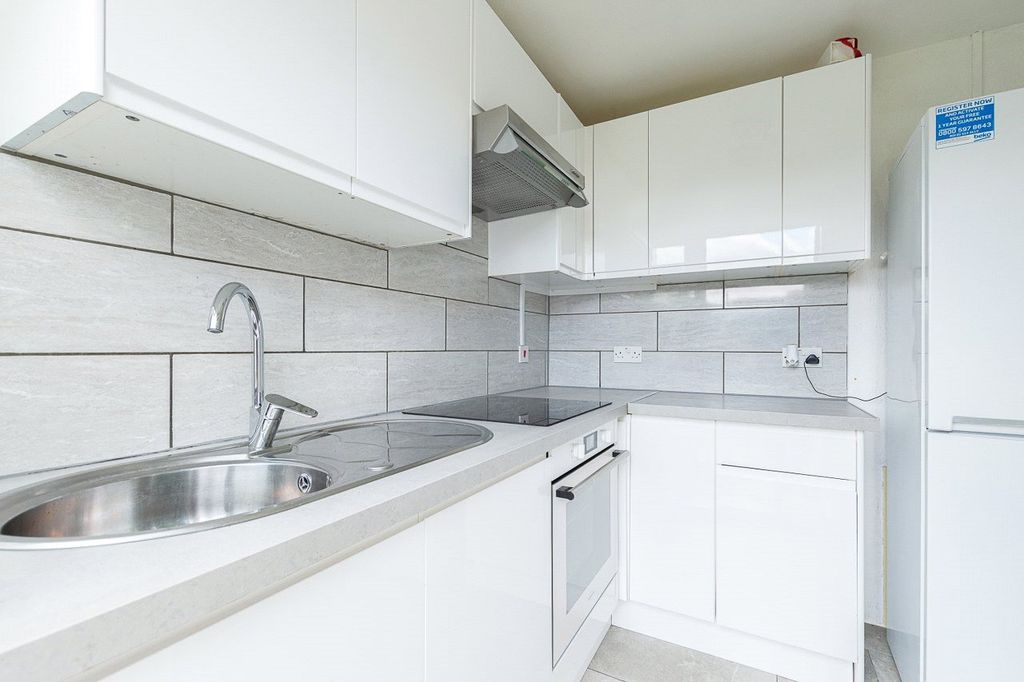 Property photo 3 of 14 Picture No. 20