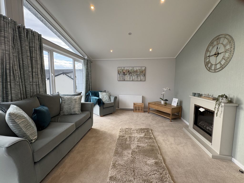 Property photo 1 of 14 1