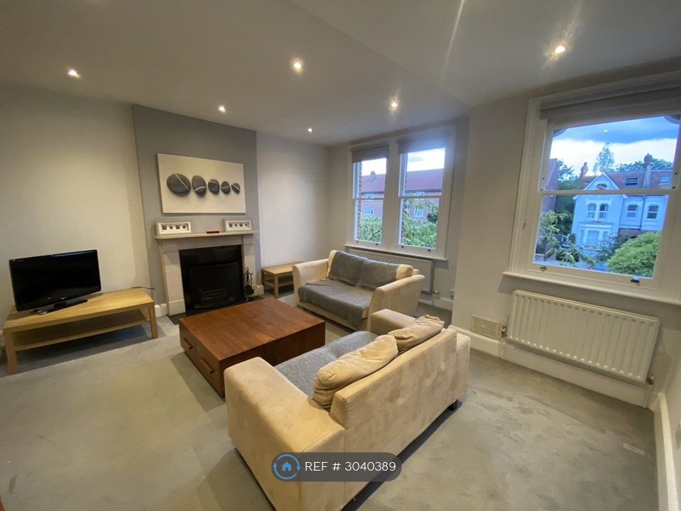 Property photo 3 of 17 Open Plan Living Room