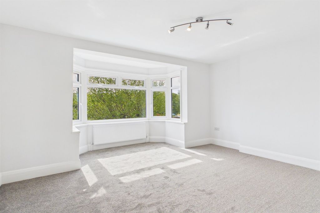 Property photo 1 of 10 Living Room