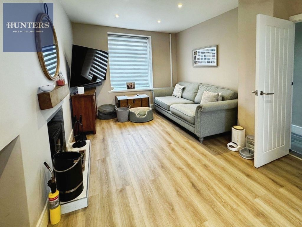 Property photo 3 of 11 Pbox-Img.Jpg