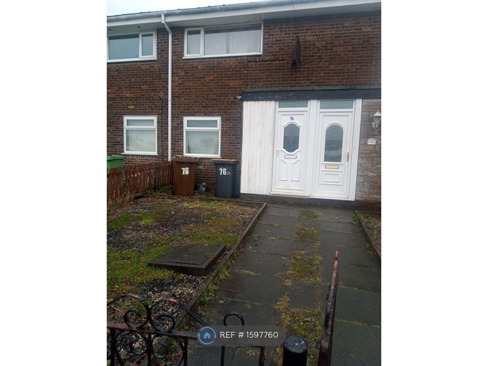 Property photo 1 of 8 Front View