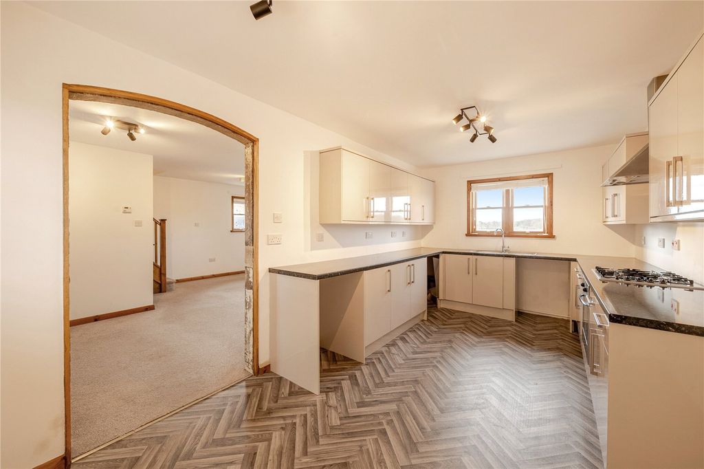 Property photo 3 of 27 Picture No. 27