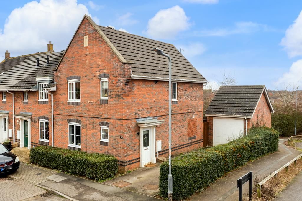 Property photo 1 of 28 20 Bluebell Close, Corby-2.Jpg