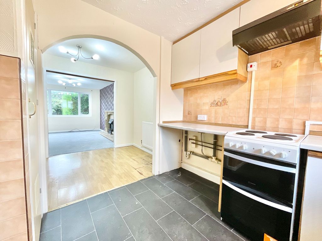 Property photo 2 of 21