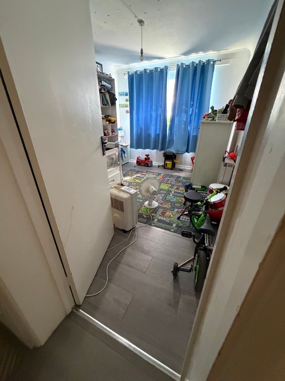 Property photo 3 of 7