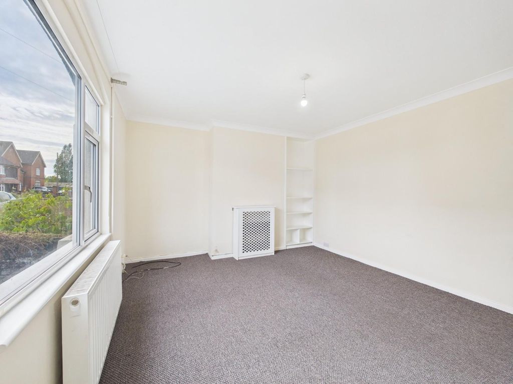 Property photo 2 of 15 Living Room