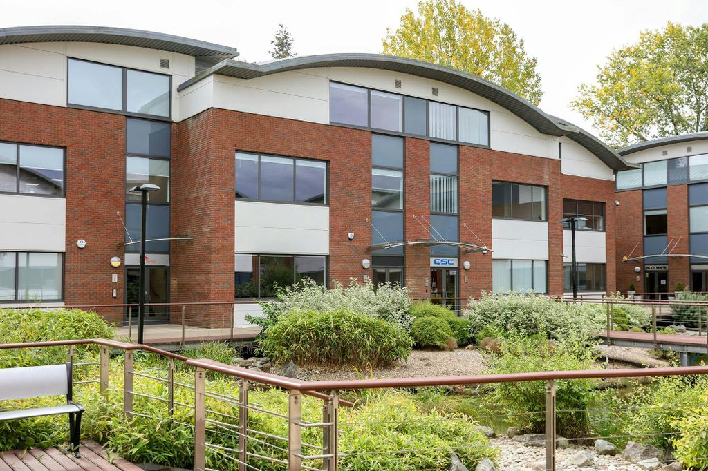 Property photo 1 of 4 One Station Square Bracknell.Jpg