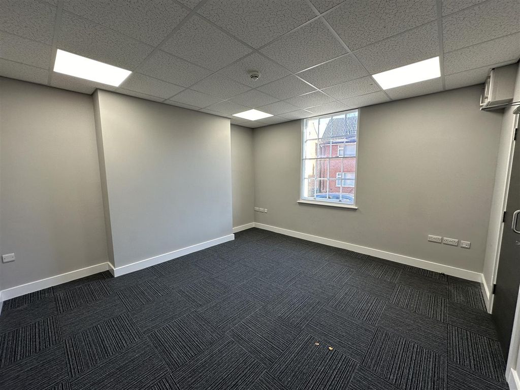 Property photo 3 of 10 Img_3216.Jpg