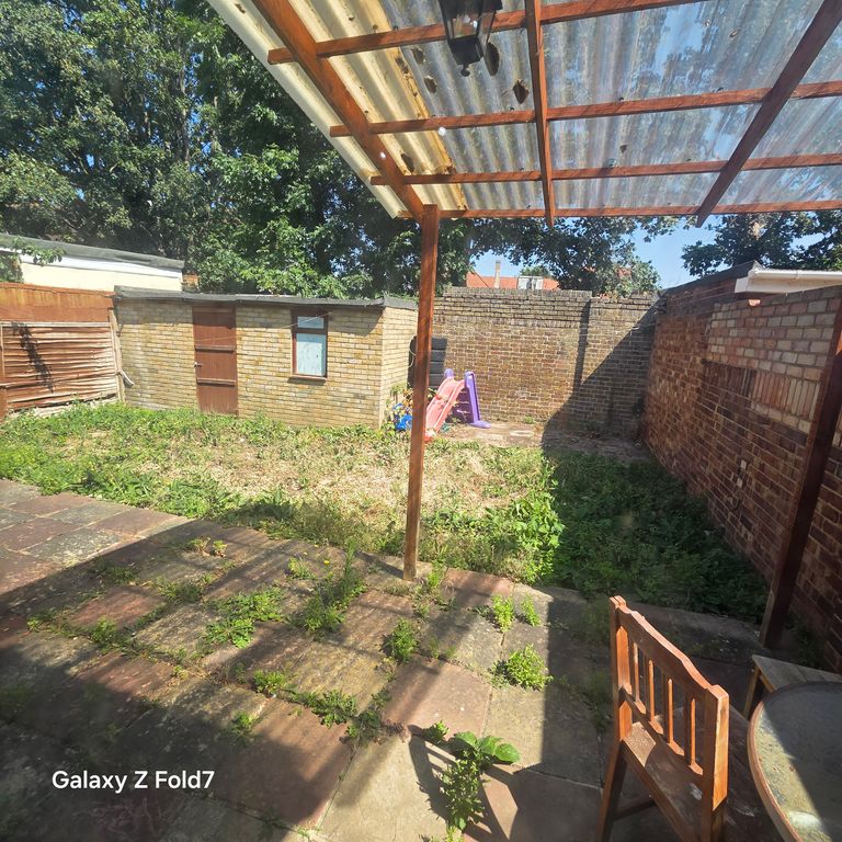 Property photo 3 of 7