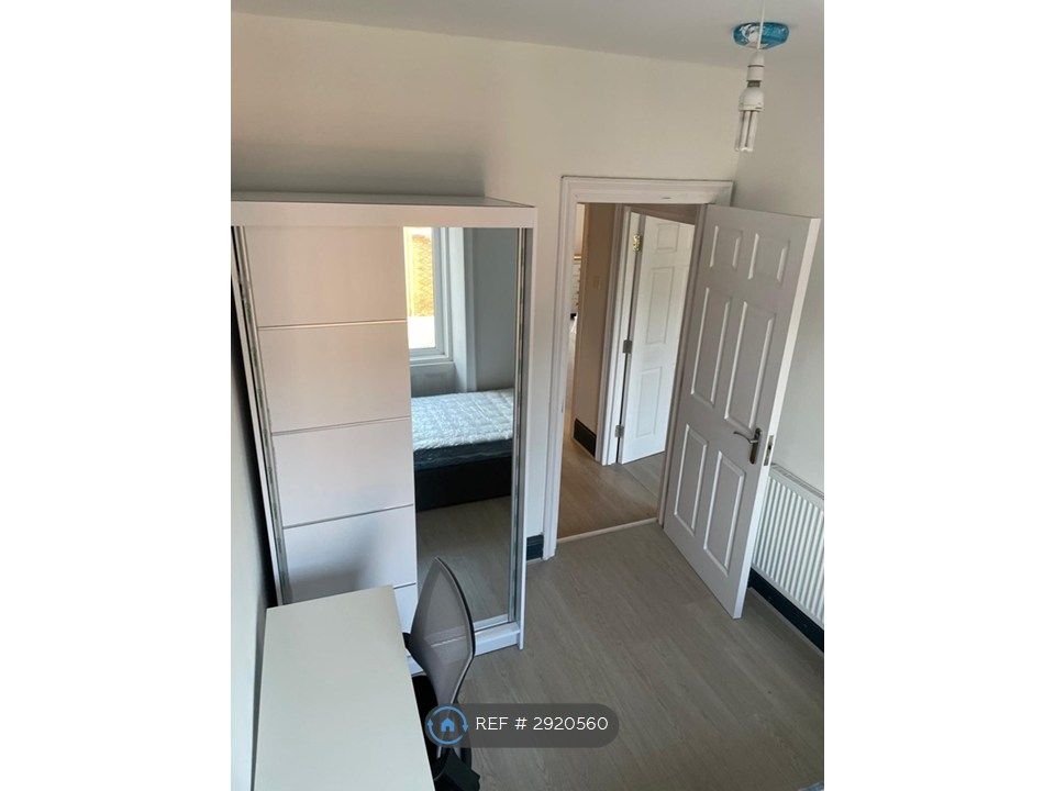 Property photo 1 of 10 Bedroom (1) (Bedroom 3 In Floorpan)