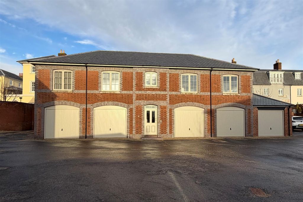 Property photo 1 of 5 Front Photo.Jpg