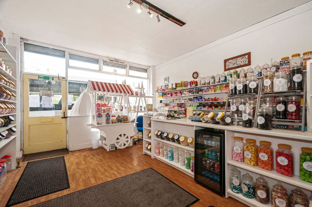 Property photo 3 of 14