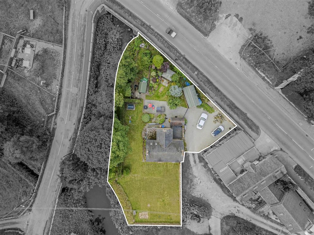 Property photo 3 of 39 Denise White Agent Comments