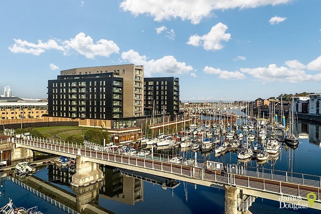 Property photo 1 of 10 Cardiff Extra 11 Oct 20182