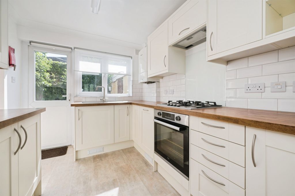 Property photo 2 of 22