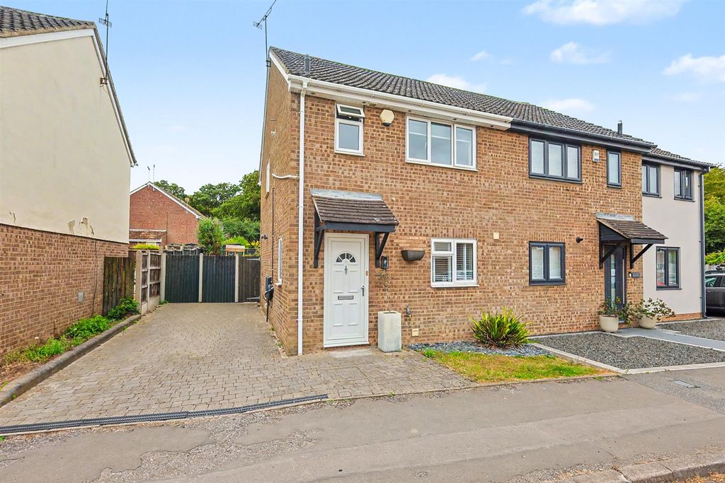 Property photo 2 of 18
