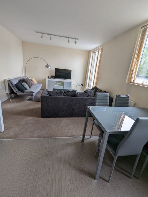 Property photo 2 of 6