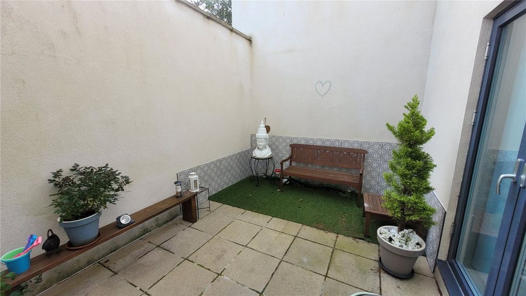 Property photo 3 of 19 Picture No. 20