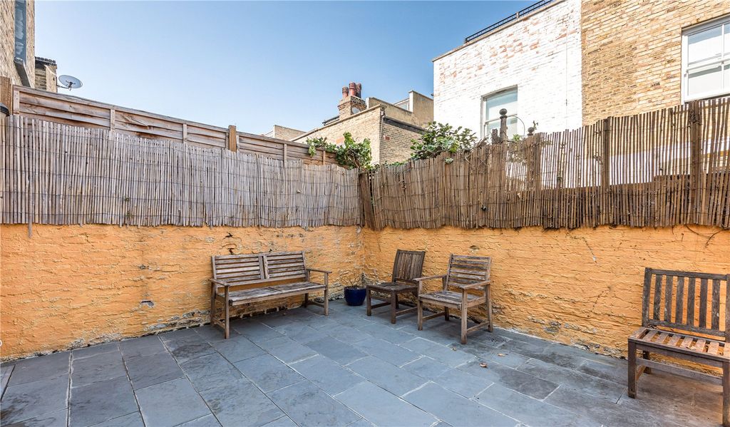 Property photo 3 of 14 Picture No. 06
