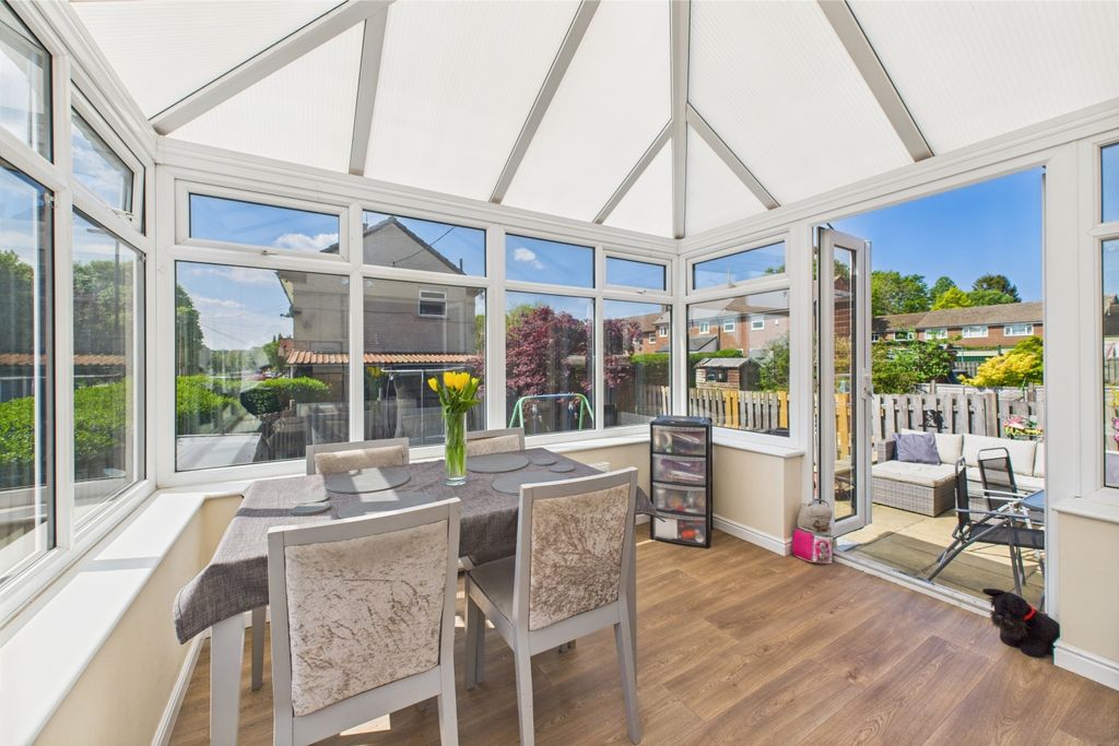 Property photo 2 of 22 Conservatory