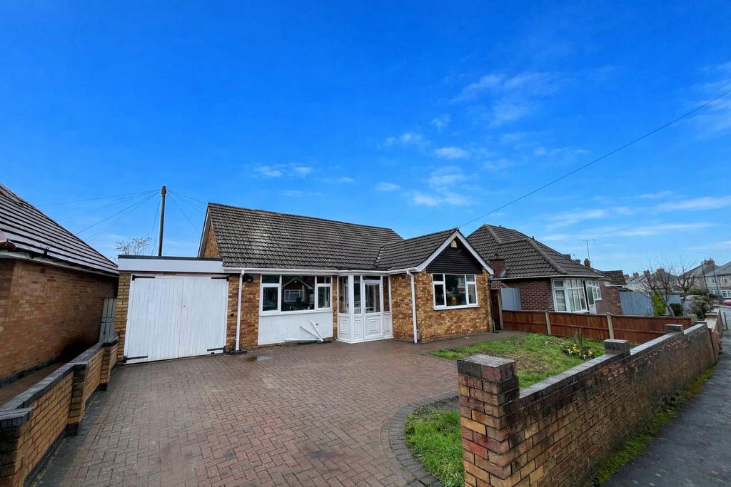 Property photo 1 of 14 F69196A9-2236-4651-B69B-8De0E2Bc71Af