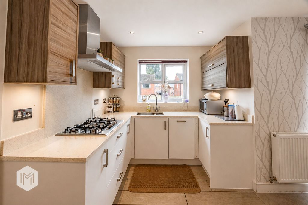 Property photo 3 of 22