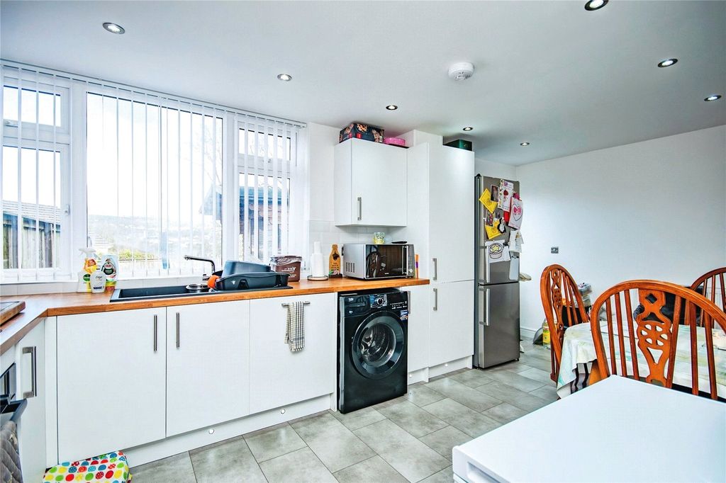 Property photo 3 of 17 Picture No. 15