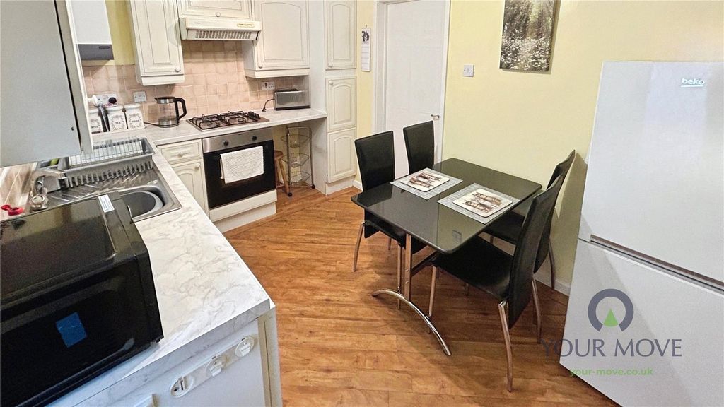 Property photo 3 of 11 Picture No. 23