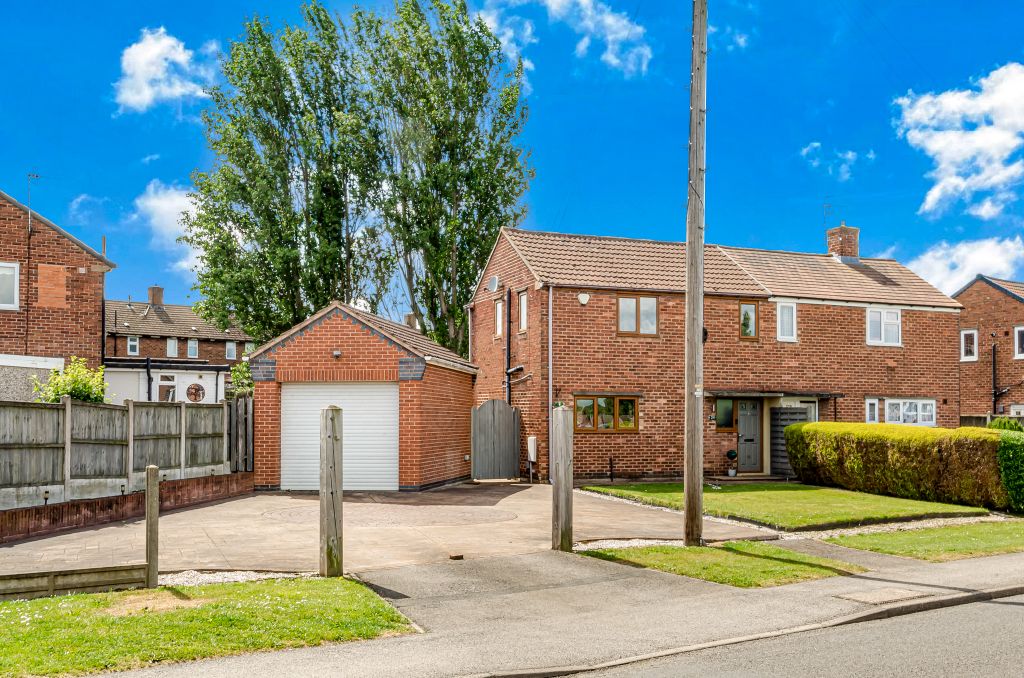 Property photo 1 of 21 Advert-03
