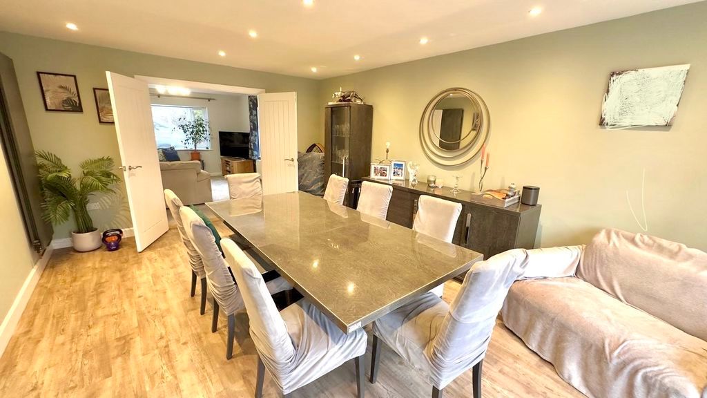 Additional image 5 of 5 bed detached house for saleBlackbrook Park Avenue, Fareham PO15