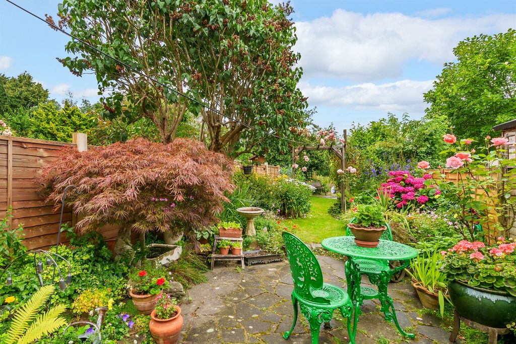 Property photo 2 of 14