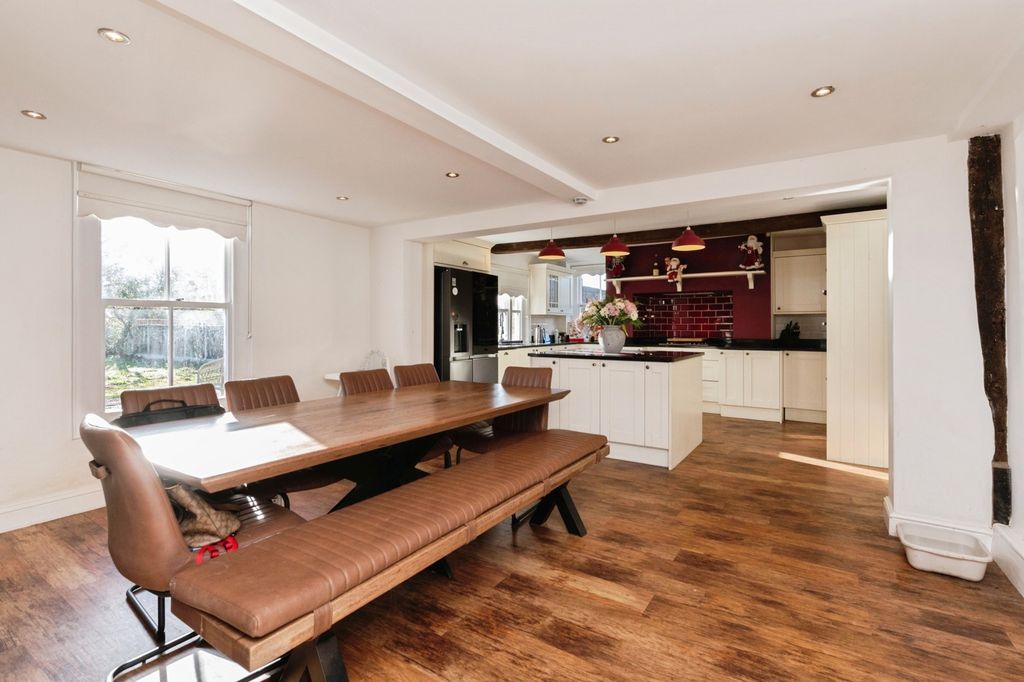 Property photo 2 of 36 Photography