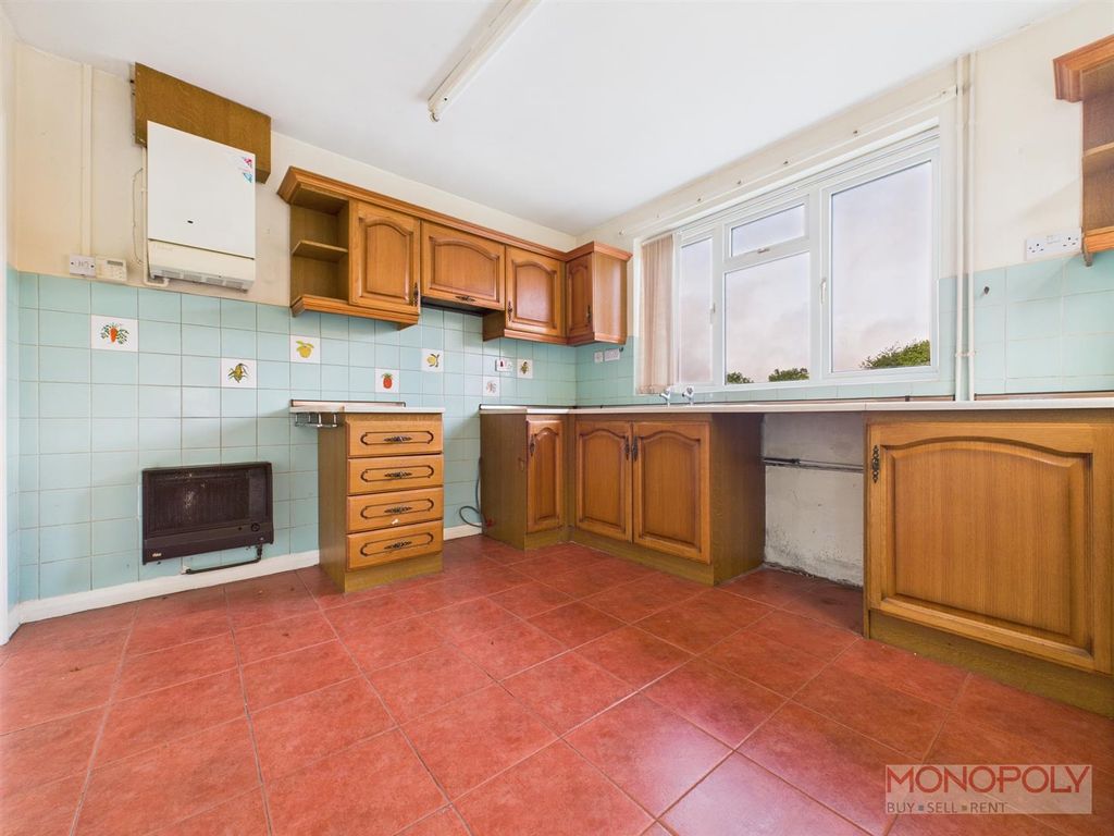 Property photo 2 of 16 Cam04439G0-Pr0057-Still011.Jpg