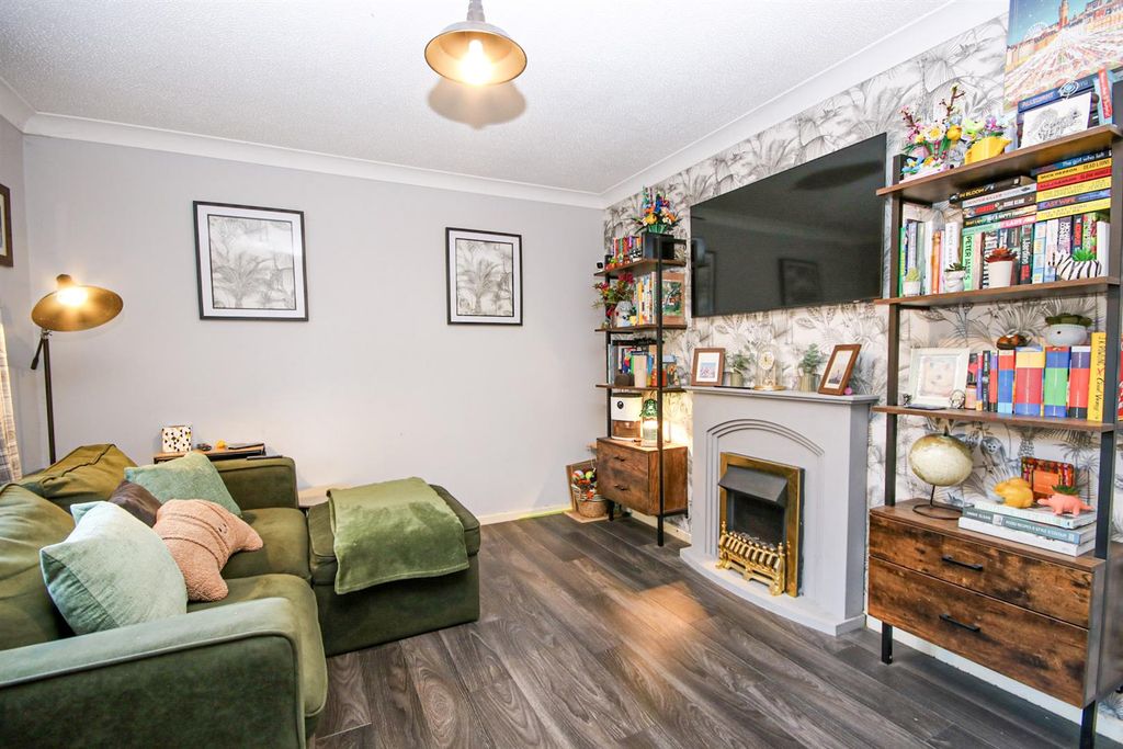 Property photo 2 of 8 3-Img_7717.Jpg