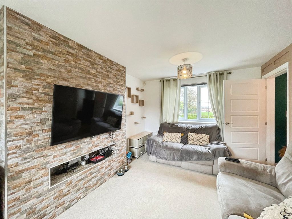 Property photo 3 of 20 Picture No. 13