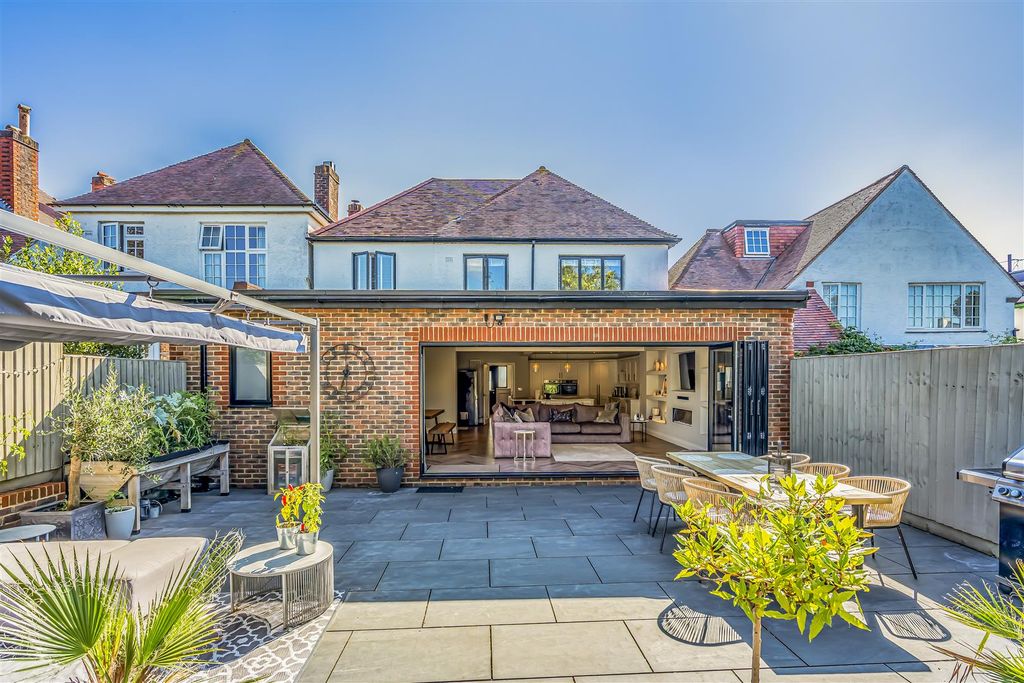 Property photo 1 of 30 Breacon Avenue, Drayton-Porticomarketing-Nexa-40.J