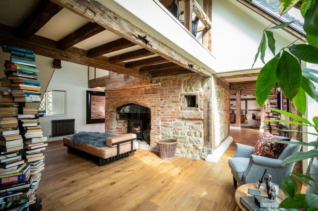 Property photo 2 of 19 Picture No. 04