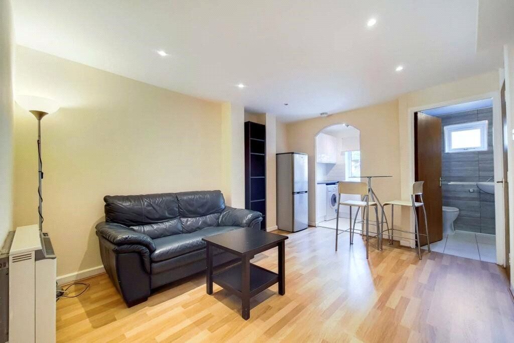 Property photo 1 of 8