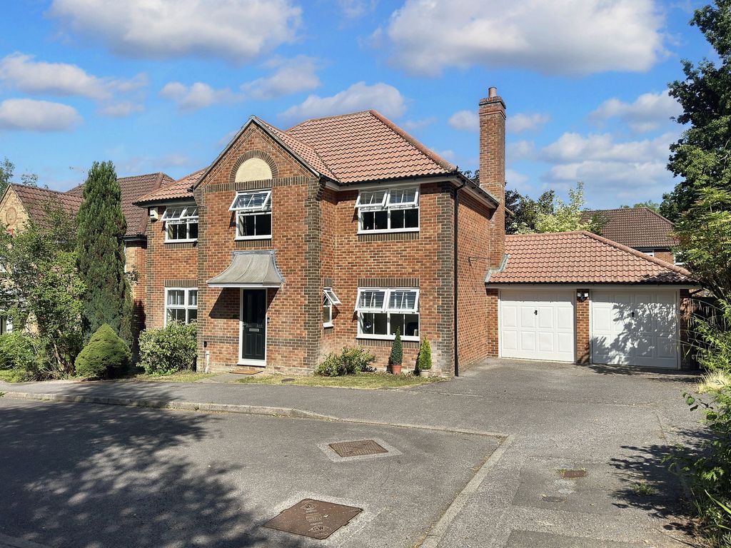 Property photo 1 of 27